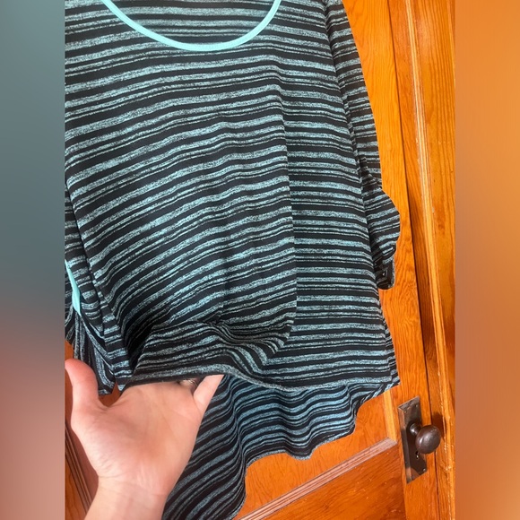 Bobbie Brooks blue and black blouse Size: 1X - Picture 3 of 5